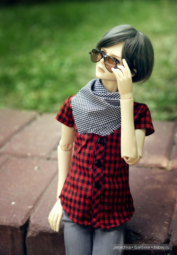 Хорошо гуляется в новых одёжках (фото 2)