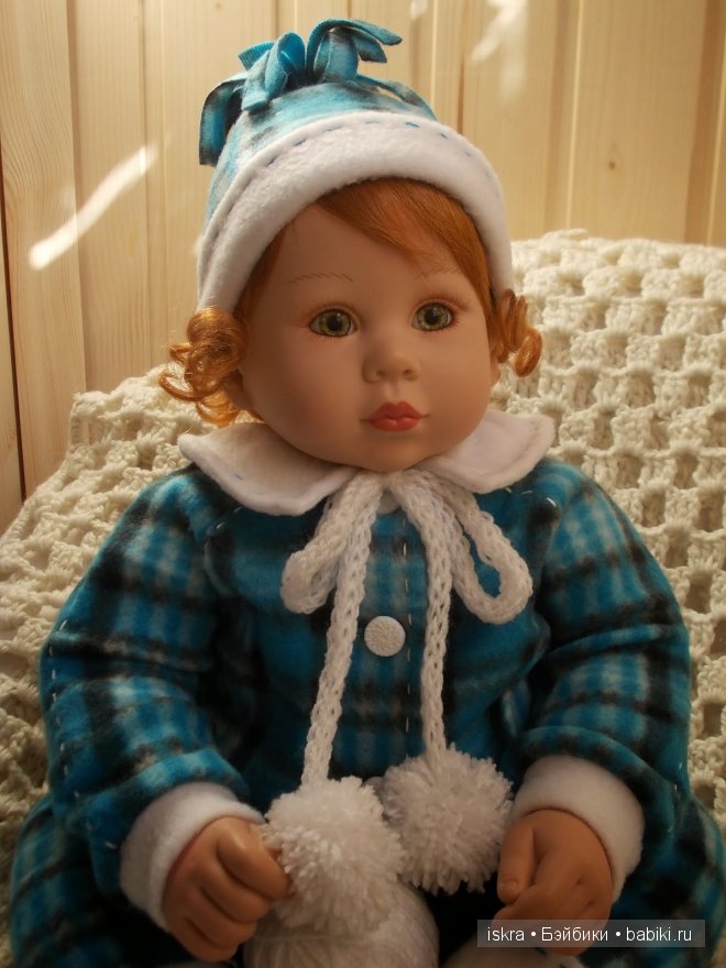 Флисовый костюмчик в клетку для куклы Adora (фото 8)