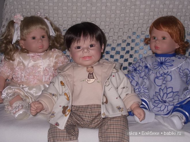 Он приехал! Он приехал! Наш мальчишка, дорогой! Адора 2003