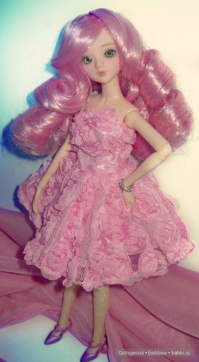 J-doll :koningslign (в другом платье) (фото 3)