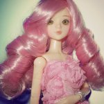 J-doll :koningslign (в другом платье)