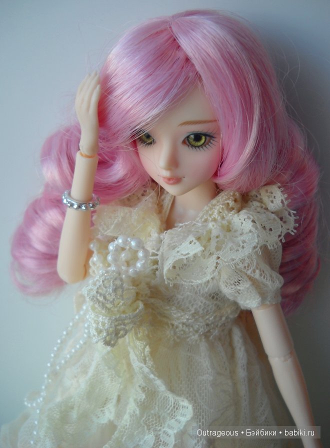 J-doll: koningslign в своём аутфите (фото 7)