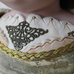 Ремонт "с фантазией" антикварной куклы