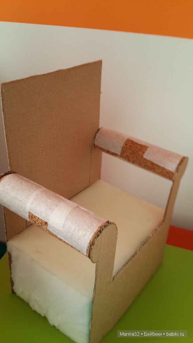 Я его слепила из того что было... Кресло для куклы своими руками. Мастер класс (фото 5)