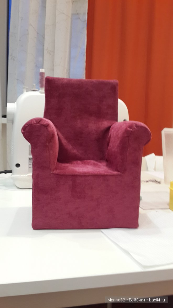 Я его слепила из того что было... Кресло для куклы своими руками. Мастер класс (фото 9)
