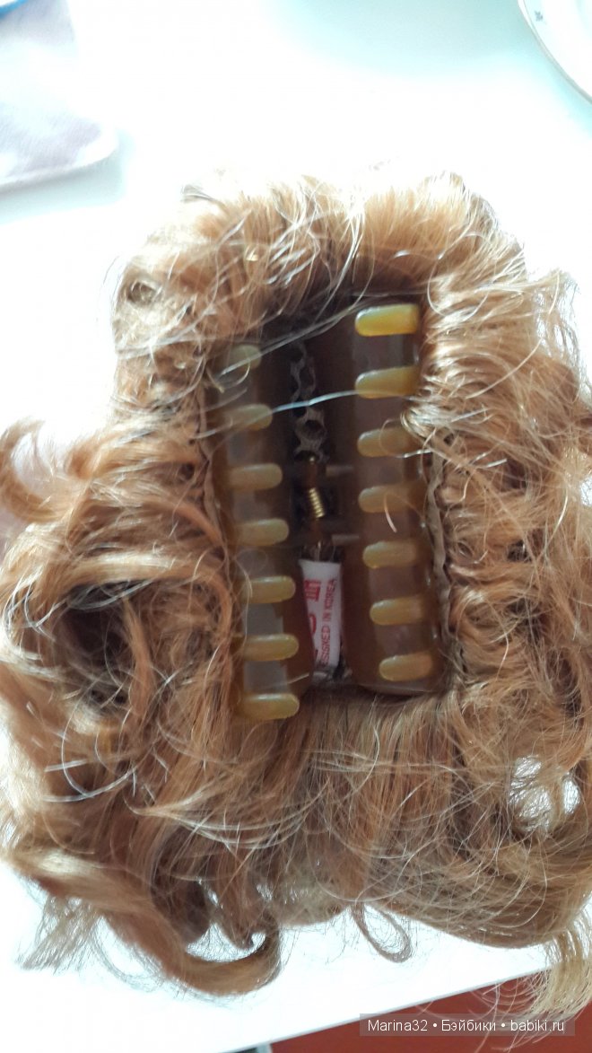 Когда очень хочется, но не знаешь как. Парик для куклы из шиньона своими руками