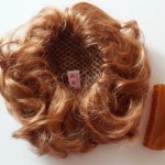 Когда очень хочется, но не знаешь как. Парик для куклы из шиньона своими руками