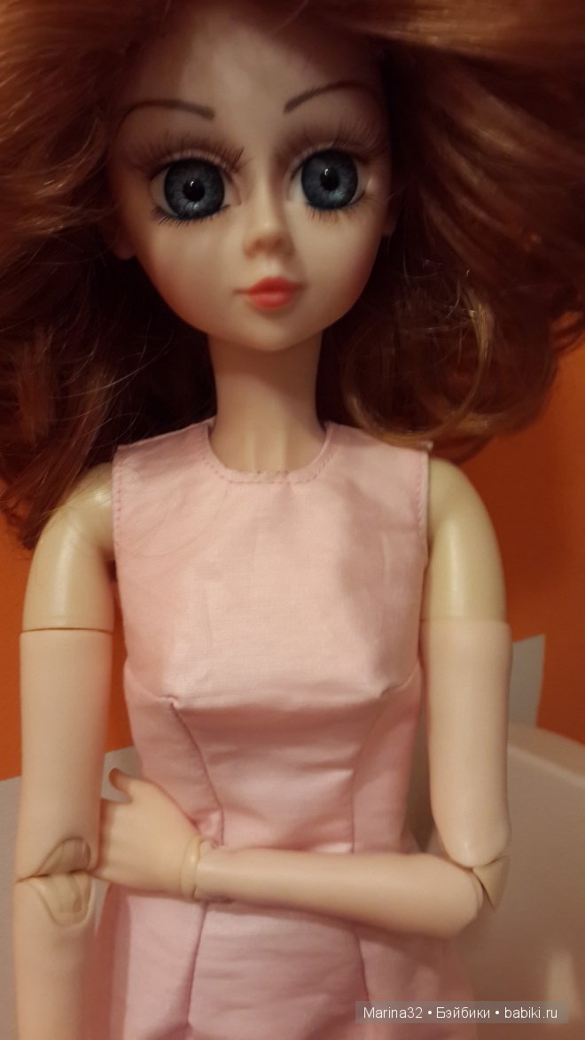 Ботинки, тапочки, платье и парик для куклы своими руками. Небольшая переделка