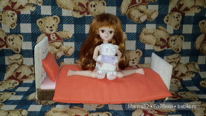На пуховой на подушки — Мебель для кукол и домиков: фото (фото 8)