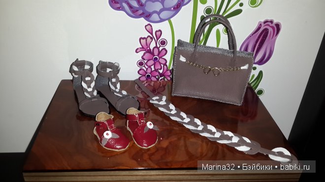 И снова мои рукоделочки. Сандалии, сумочка и пояс для куклы Бреннан, Звезда подиума (фото 4)