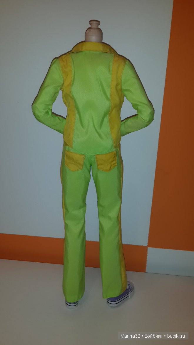 Спортивный костюм для куклы "Звезда подиума" 60 см (фото 2)