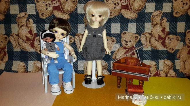 Новые девочки, мебель и школьная форма для Кики (Realpuki Soso & Honey Delf)