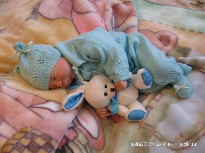Ажурные костюмчики для куколок реборн (фото 9)