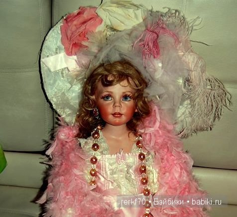 Красавица ЛаДеДа, фарфоровая кукла от Донны Руберт