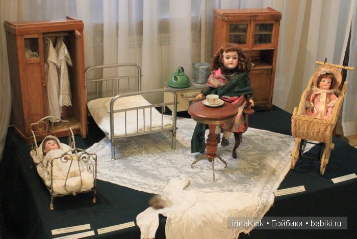 Выставка "Старинные куклы и игрушки" в Геленджике по 30 сентября