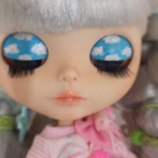 Красивая девочка с косами от @ blythe._kodhrchka