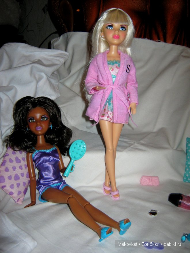 Пижамная вечеринка! Куклы Liv