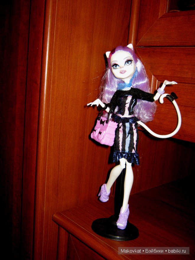 Катришкины переодевашки. Monster High в одежде Juku