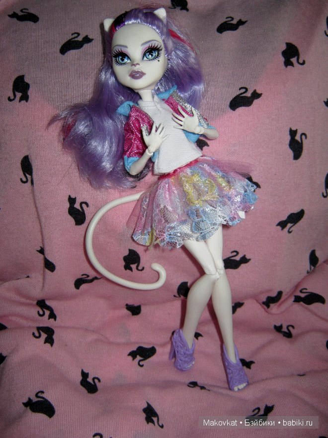 Катришкины переодевашки. Monster High в одежде Juku