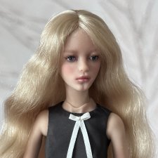 Она Маленькая