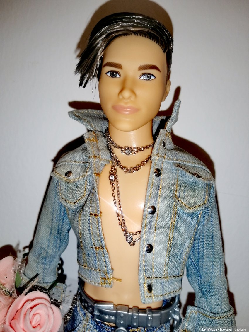 Семь нот памяти — Культура