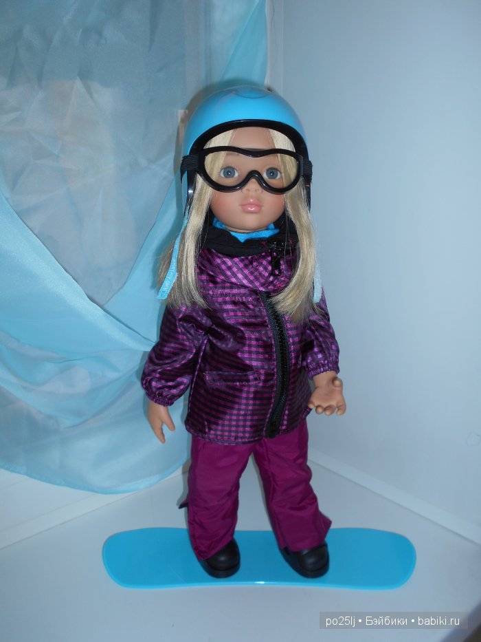 Все утепляются, а мы что-хуже? Показ нарядов кукол Готц