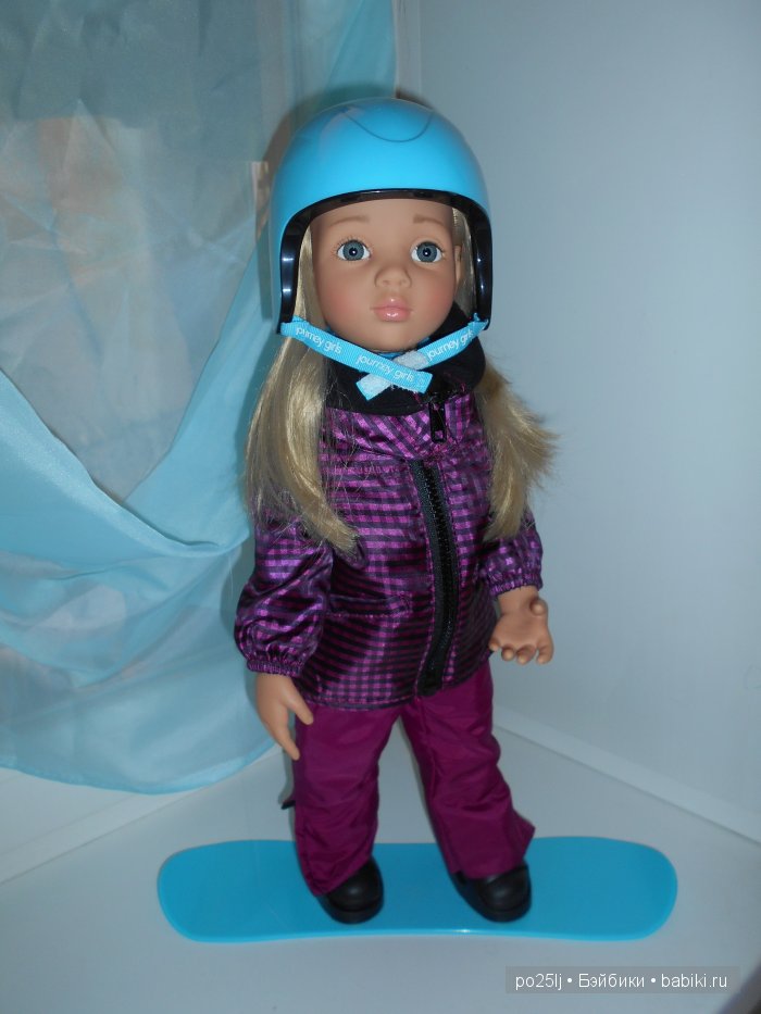 Все утепляются, а мы что-хуже? Показ нарядов кукол Готц