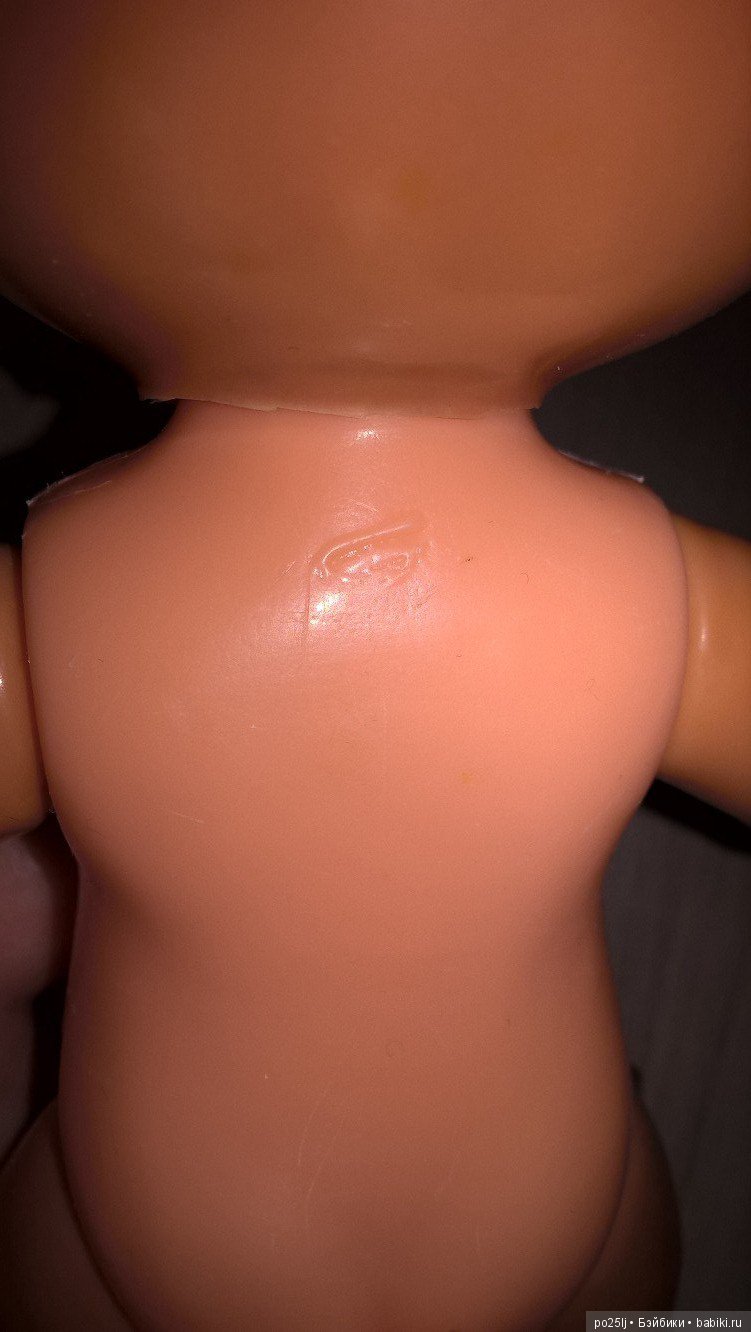 Прошу помощи в определении клейма и пупса.Определили. Пупс Gumotex (фото 3)