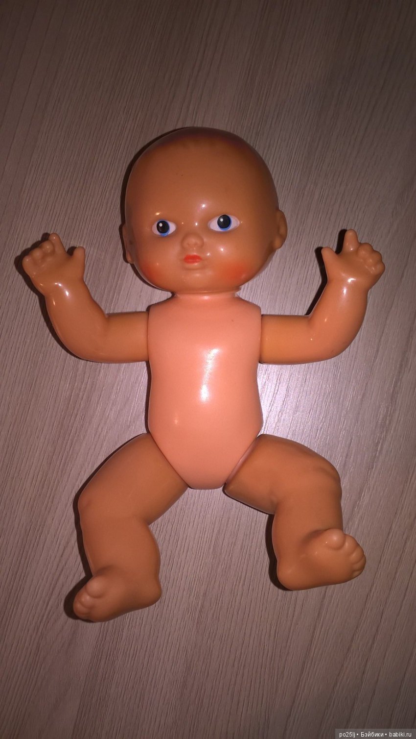 Прошу помощи в определении клейма и пупса.Определили. Пупс Gumotex (фото 2)