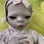 Инопланетный малыш пупс