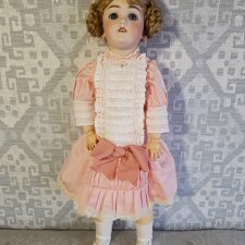 Антикварная красоточка от Handwerck 119-10