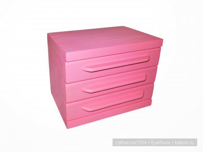 деревянный комод