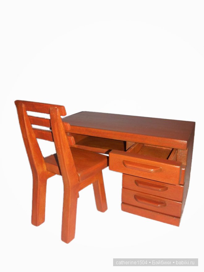 стол из дерева