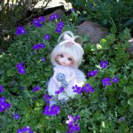 Иришка на прогулке