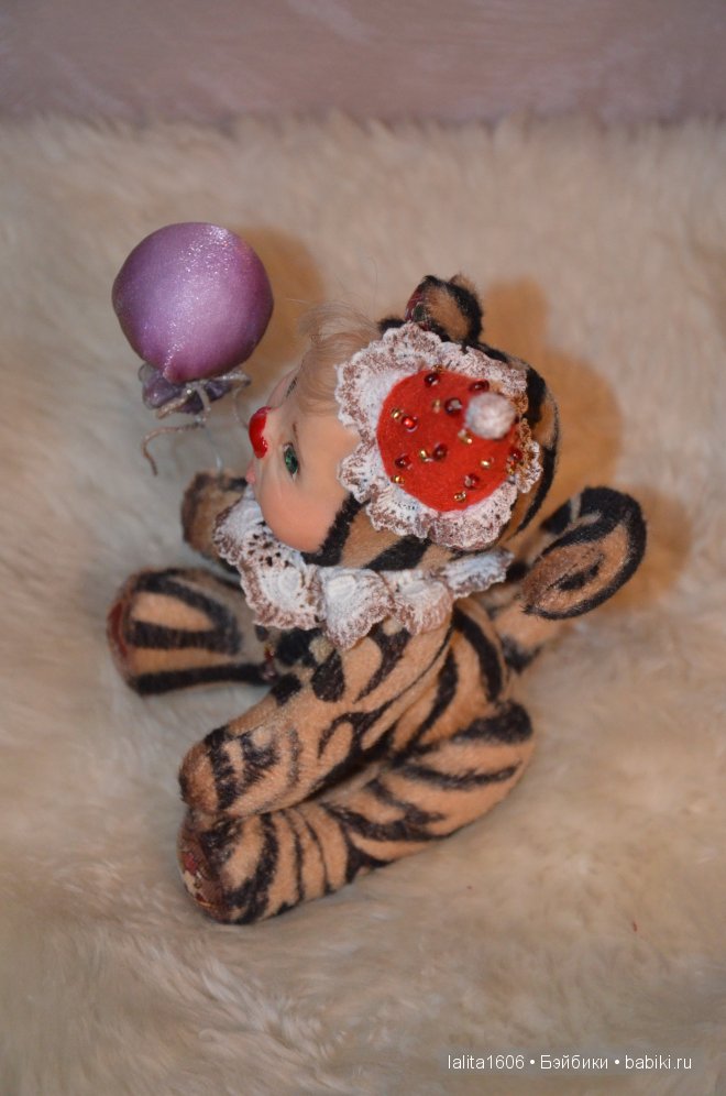 Тедди долл, малыш клоун с воздушным шариком (фото 6)