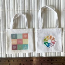 Белые сумки шопперы для кукол формата Барби