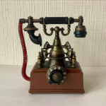 ретро телефон для больших кукол