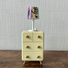 тумбочка с лампой формата 1/6 re-ment