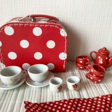 Посуда для кукол из разных наборов