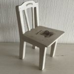 Деревянный стульчик