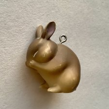 Фигурка кролика