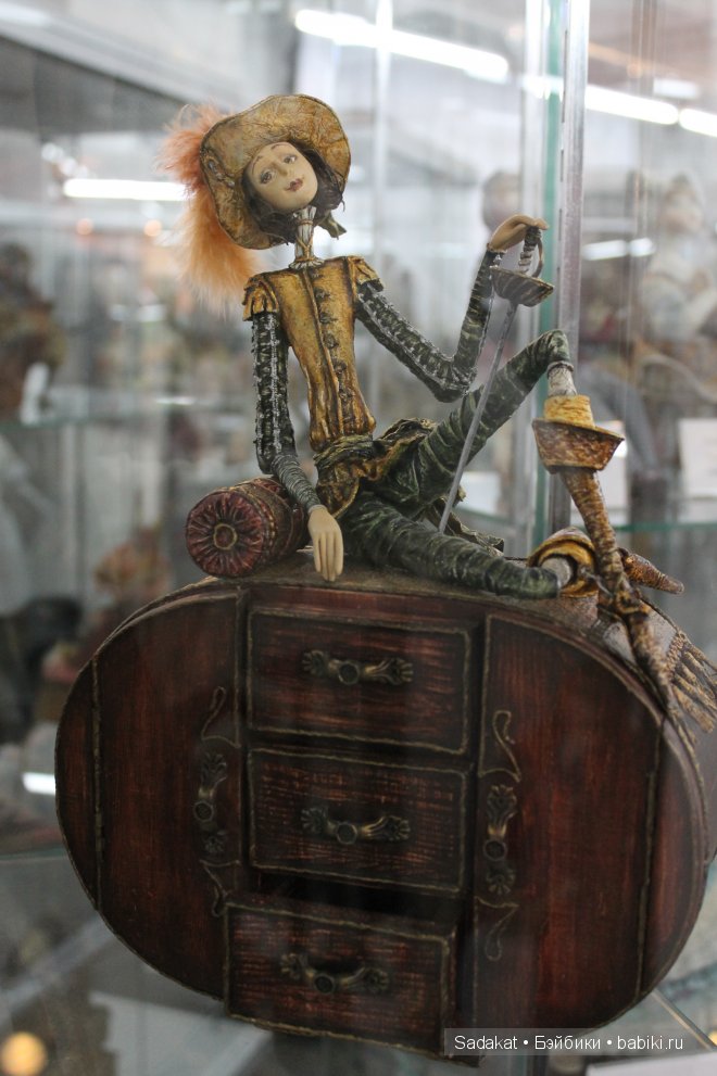 Еще один "Весенний бал" на Ветошном 2014. Выставка кукол