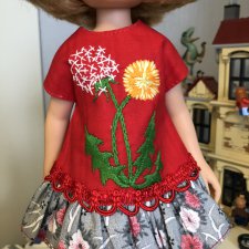 Платья с ручной вышивкой для Паолочек и других подобных кукол