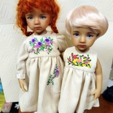 Вельветовые платья с вышивкой