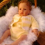 Моя малышка Алиса - Breath of Life Babies "Baby Amber" от Lee Middleton - на даче