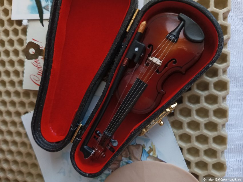 А для кого, все- таки, скрипка