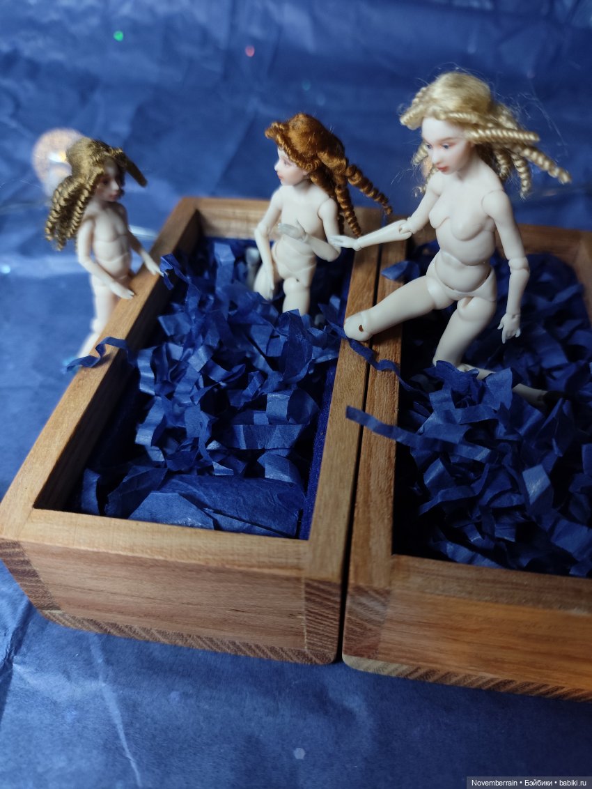 Новенькие! Не одна, а целых три