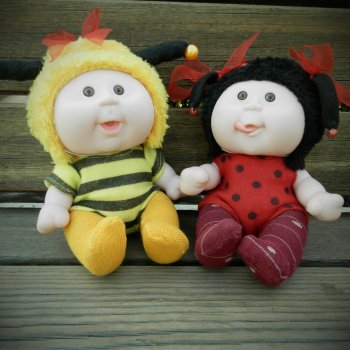 Букашки на прогулке🐝🐞