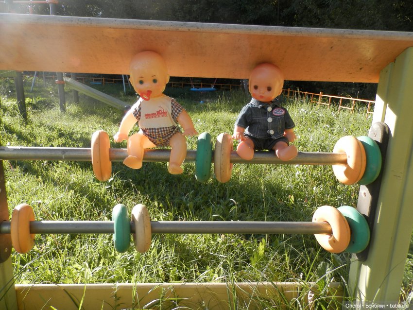 На детской площадке — Игрушки СССР и советского детства: резиновые (фото 5)