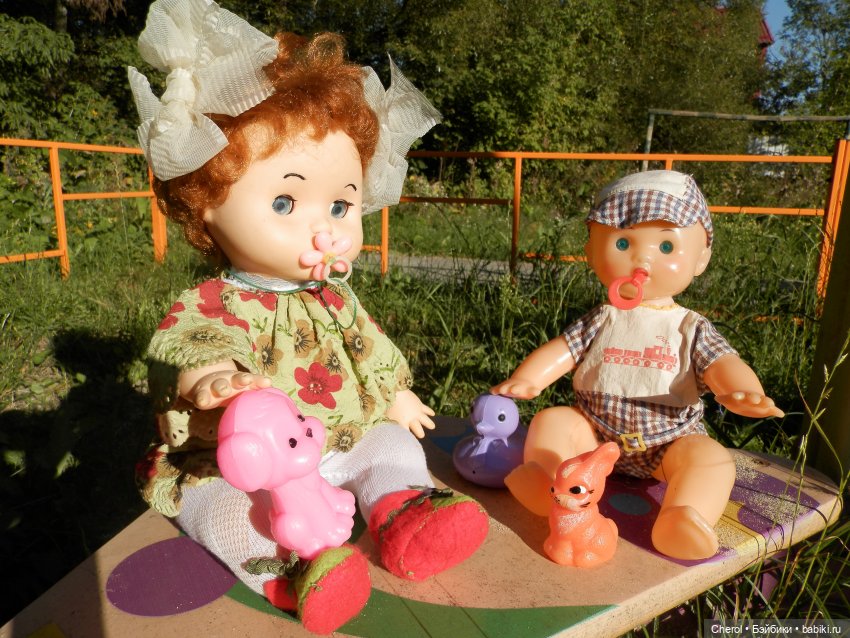 На детской площадке — Игрушки СССР и советского детства: резиновые (фото 2)